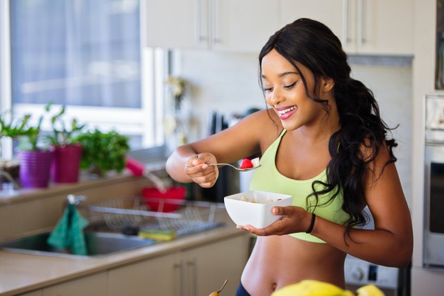 Jadwal makan untuk menggemukkan badan bisa diterapkan untuk menambah berat badan. Foto: Pexels.com