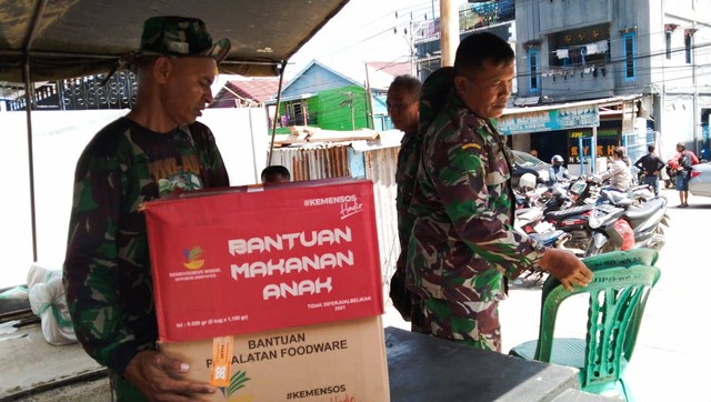 Bantuan yang disalurkan Dinas Sosial Kota Sorong, foto: Yanti/BalleoNEWS