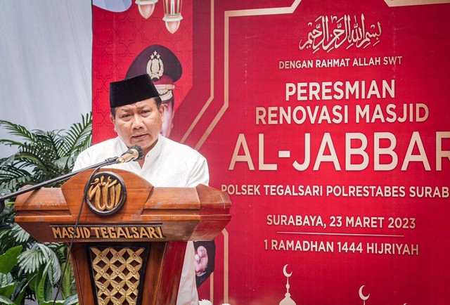 Sambutan Kapolda Jawa Timur Dalam Peresmpian Renovasi Masjid Al-Jabbar Polsek Tegalsari Surabaya, Kamis (23/3). Foto : Istimewa.