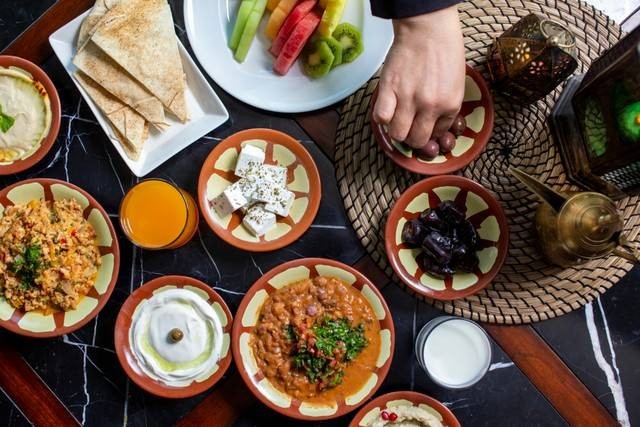 Ilustrasi buka puasa Foto: Shutter Stock