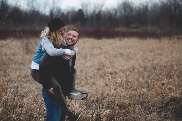 Ilustrasi Panggilan Sayang Lucu untuk Suami Istri, Foto: Pexels/Josh Willink