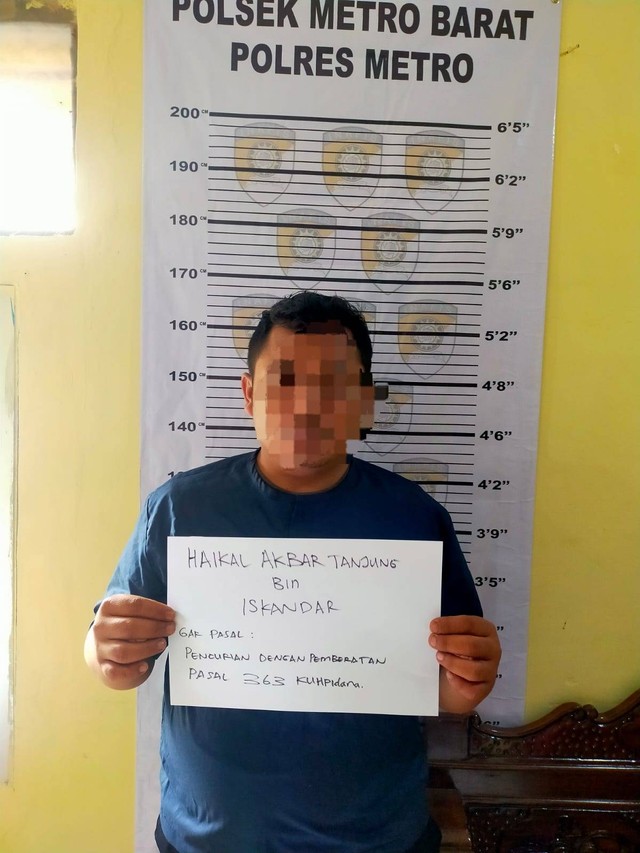 Satpam yang berhasil diamankan. | Foto: Dok Polres Metro