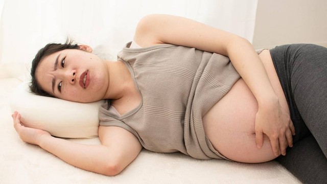 Ilustrasi ibu hamil yang susah tidur. Foto: Shutterstock.com