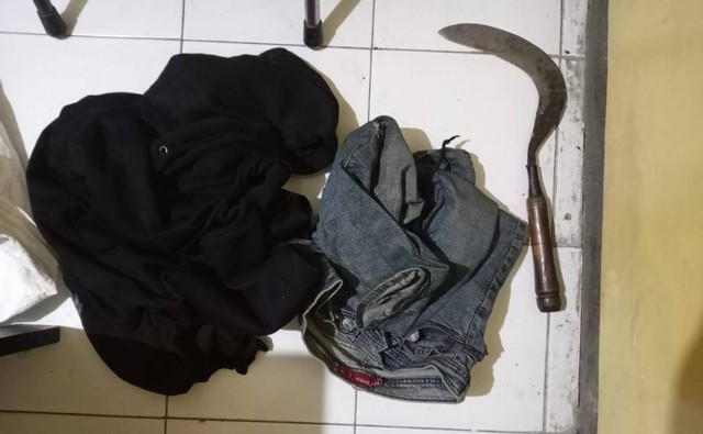 Komplotan Remaja Bawa Celurit Bobol Toko di Kediri: Masuk Lewat Atap-Rusak CCTV