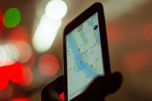 Ilustrasi cara mengaktifkan GPS di HP OPPO. Foto: Unsplash.com