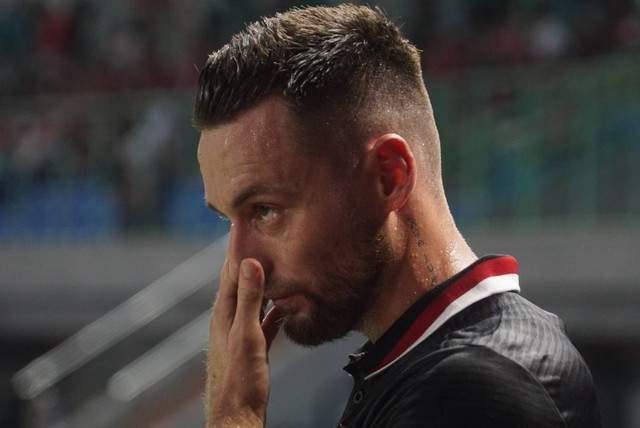 Pemain Timnas Indonesia Marc Klok saat melawan Burundi di Stadion Patriot Candrabhaga, Bekasi, Jawa Barat, Sabtu (25/3/2023). Foto: Iqbal Firdaus/kumparan