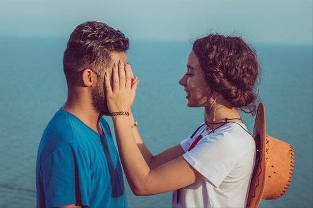 Ilustrasi Pertanyaan Lucu Gombal. Sumber: Pixabay