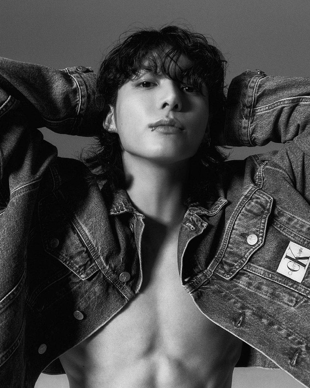Jungkook BTS jadi global ambassador untuk Calvin Klein. Foto: Instagram/@calvinklein