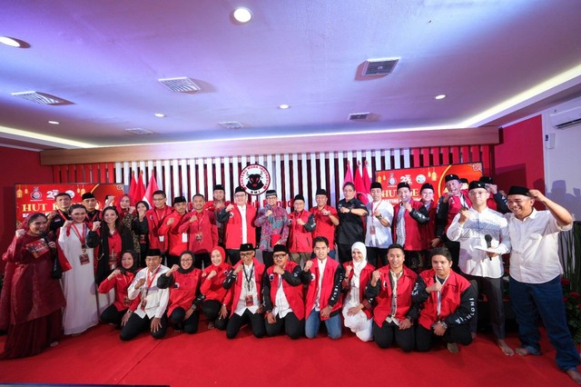 Dewan Pimpinan Pusat (DPP) Banteng Muda Indonesia (BMI) menggelar acara peringatan HUT ke-23 di kantor DPP BMI, Kecamatan Tebet, Jakarta Selatan, Rabu (29/3/2023). Foto: Dok. Istimewa