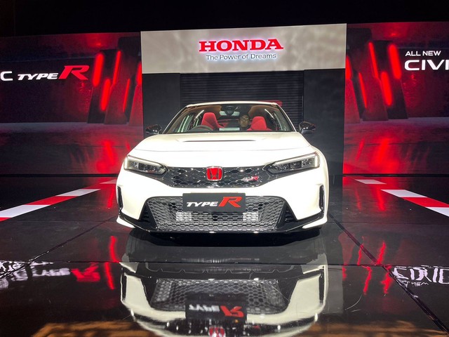 PT Honda Prospect Motor (HPM) resmi meluncurkan Honda Civic Type R terbaru di Indonesia, Kamis (30/3/2023). Foto: Sena Pratama/kumparan