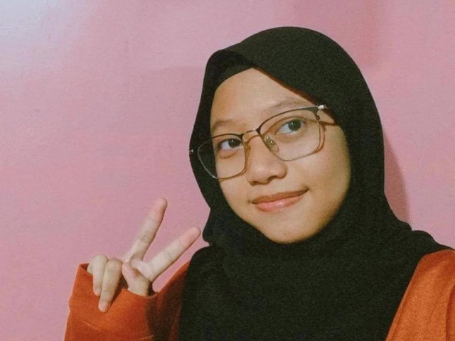 Miska Chirzia, salah satu peserta termuda yang diterima Universitas Airlangga (Unair) lewat jalur SNBP.