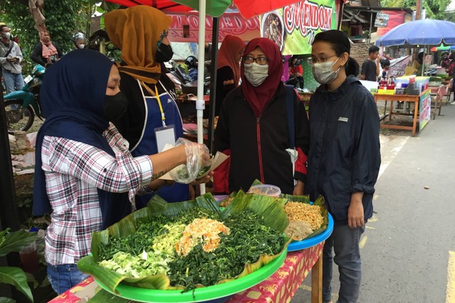 Asyiknya Berburu Takjil Sambil Ngabuburit Di Kampoeng Ramadhan Jogokariyan Yogya 