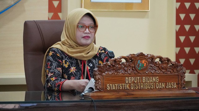 Deputi Bidang Statistik Distribusi dan Jasa BPS, Pudji Ismartini di Kantor Pusat BPS, Senin (3/4). Foto: Dok. BPS