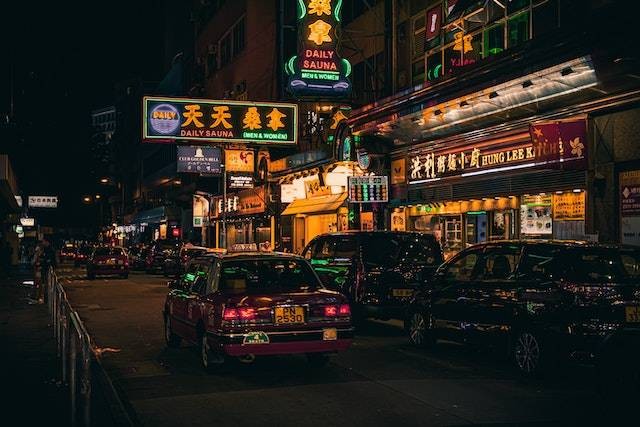 Ilustrasi tempat belanja murah di Hongkong. Sumber foto: Aleksandar Pasaric dari Pexels