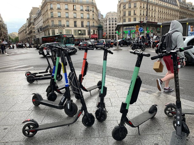 Ilustrasi skuter di Paris. Foto: Shutterstock
