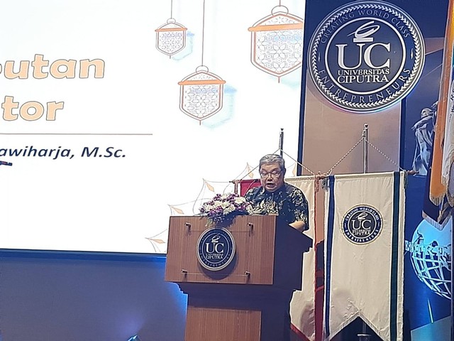 Rektor UC, Ir. Yohannes Somawiharja, M.Sc. Foto-foto: Amanah Nur Asiah/Basra