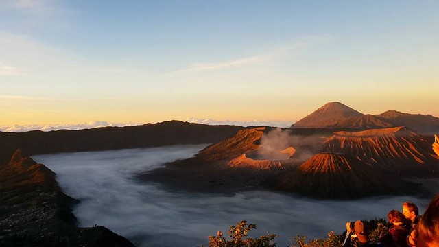 Ilustrasi Tangkuban Perahu. Sumber: www.pexels.com