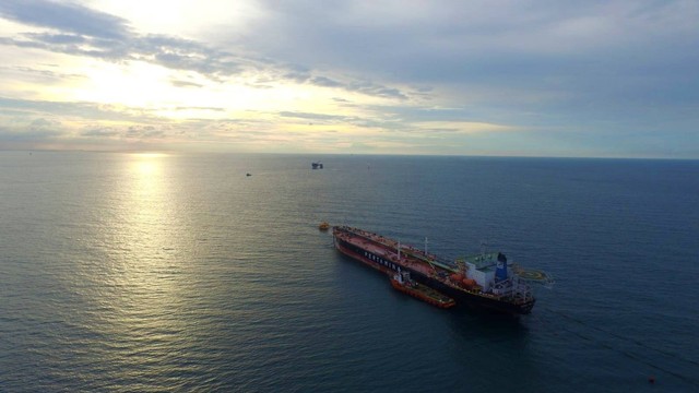 Kapal PT Pertamina International Shipping (PIS) untuk distribusi BBM dan LPG selama puasa dan Lebaran. Foto: Dok. PIS 