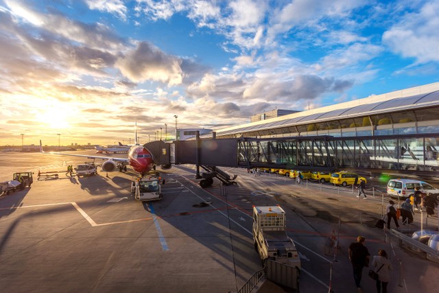 Foto hanya ilustrasi : Nama Bandara di Malaysia. Sumber : Tanathip Rattanatum/Pexels.com