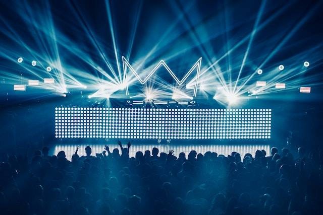 Ilustrasi Suga konser di Indonesia. Sumber foto: Wendy Wei dari Pexels