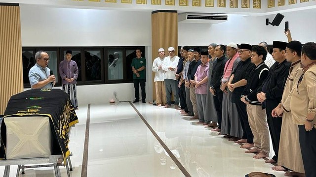 Jenazah Istri Wakapolri Komjen Gatot Eddy Disalatkan Di Singapura ...