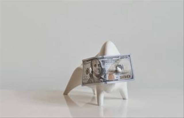 Ilustrasi dolar Amerika Serikat. Foto: Shutterstock.