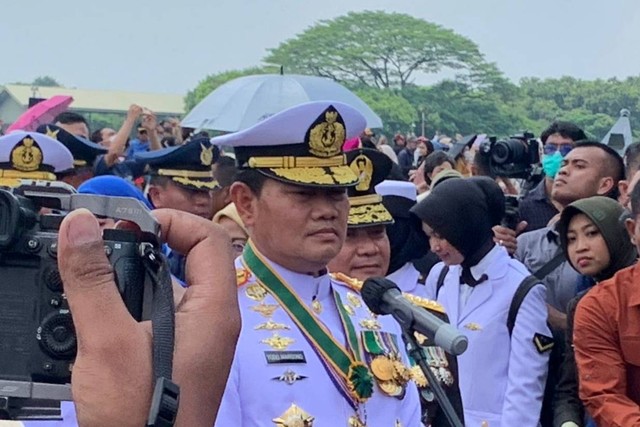 Panglima TNI Laksamana TNI Yudo Margono usai menghadiri peringatan HUT ke-77 TNI AU di Lanud Halim Perdanakusuma, Minggu (9/4). Foto: Luthfi Humam/kumparan