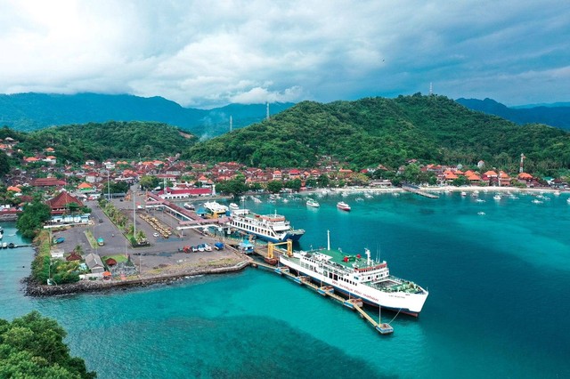 Ilustrasi pelabuhan penyebrangan kapal. | Foto : Dok. PT ASDP Indonesia Ferry