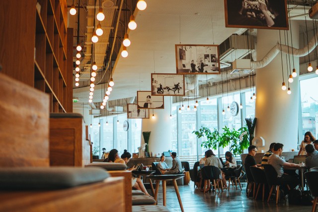 Rekomendasi Tempat Bukber Keluarga di Jakarta, Foto Hanya Ilustrasi: Unsplash/Di_An_h