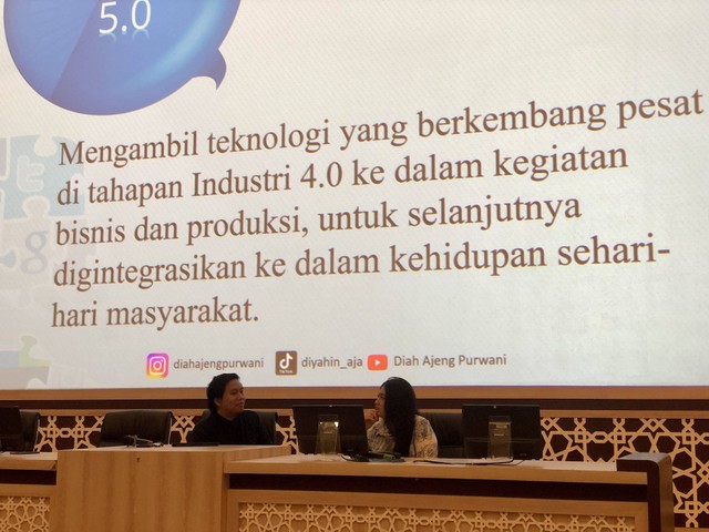 Kuliah Umum Program Studi Ilmu Komunikasi Universitas Ahmad Dahlan (UAD) bahas kecerdasan buatan atau Artificial Intelligence (AI) (Foto: Sinta Anggraeni)