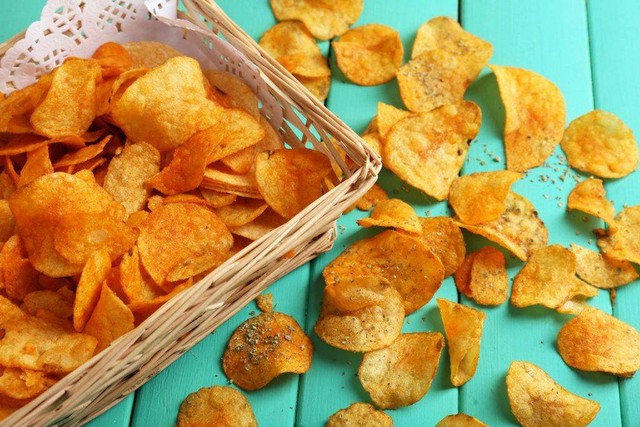 Ilustrasi Keripik Bawang 1 Kg Tepung. Foto: Shutterstock