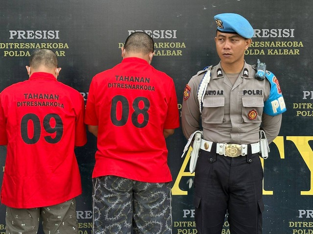 Polda Kalbar Musnahkan 9,1 Kg Ganja yang Dikirim dari Medan Via Cargo Udara (1)