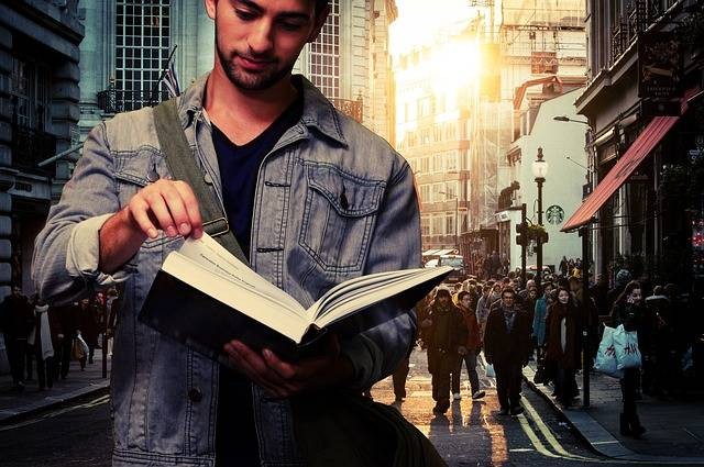 Ilustrasi sejarah singkat sosiologi dan perannya. Sumber foto: Pixabay