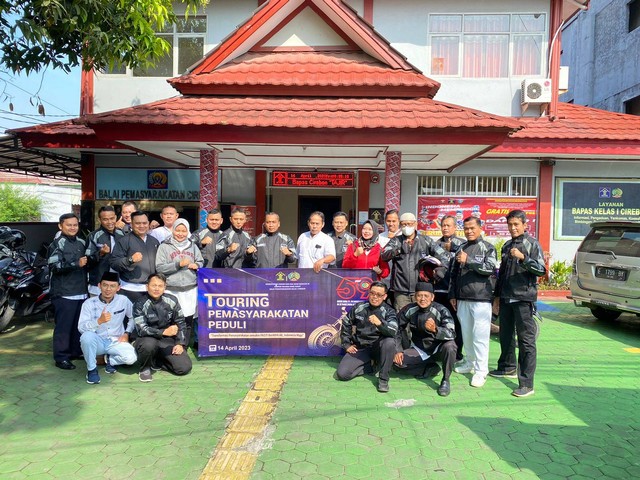 Rombongan Touring Peduli Pemasyarakatan Bapas Cirebon, sebelum berangkat menuju lokasi