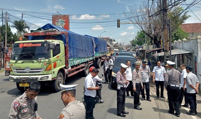 Trending: Info Insentif Pajak Kendaraan dan Pemudik Pantau Berita Nomor 5