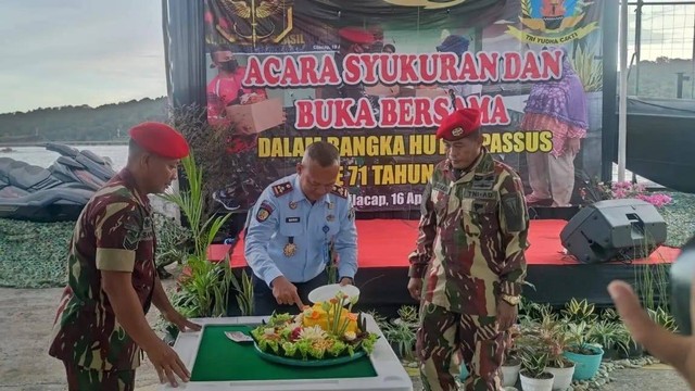 Syukuran dalam rangka HUT Kopassus ke 71 tahun 2023 (Foto Humas Lapas Batu)