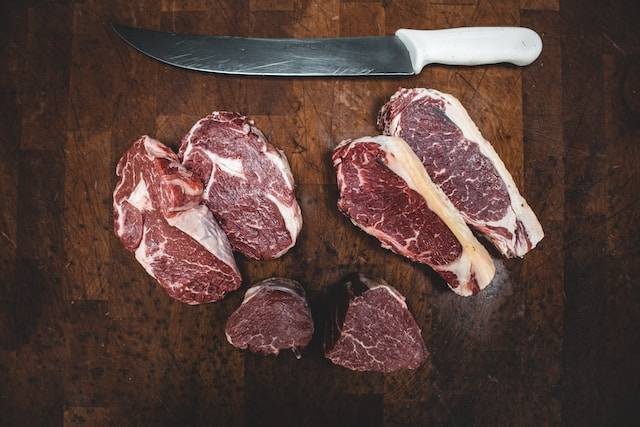 Cara Mengempukkan Daging, Foto Hanya Ilustrasi: Unsplash/Kyle Mackie