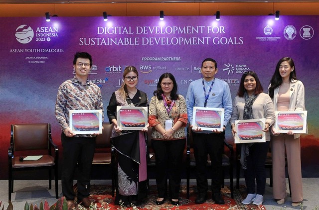 ASEAN Youth Dialogue 2023 di Hotel Borobudur, Jakarta (12/4)
