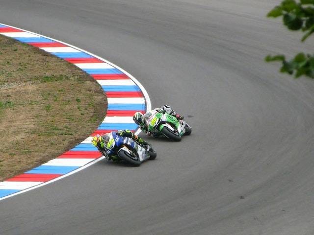 Ilustrasi apa itu towing di MotoGP, sumber foto: Pixabay dari Pexels