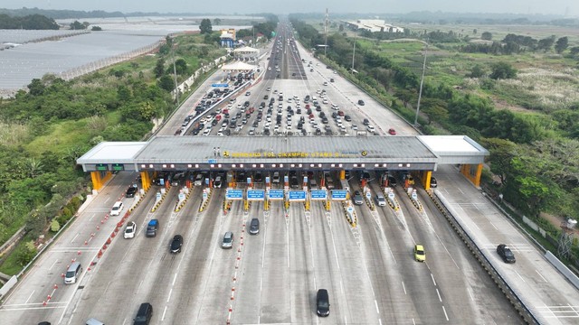 Gerbang Tol Cikampek Utama. Foto: Jasa Marga