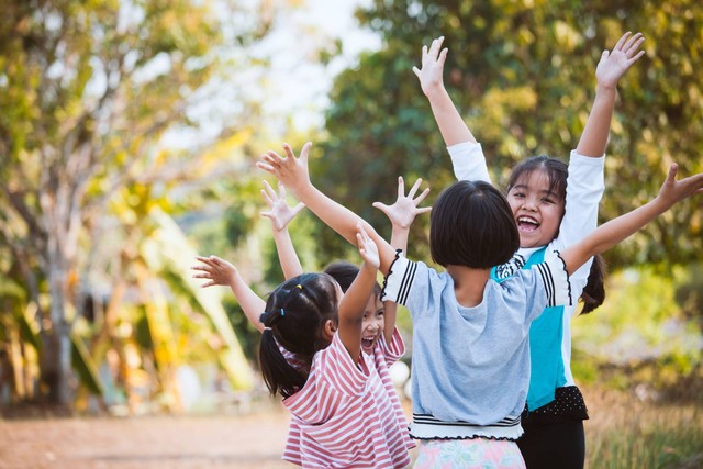 Ilustrasi anak bermain bersama. Foto: A3pfamily/Shutterstock