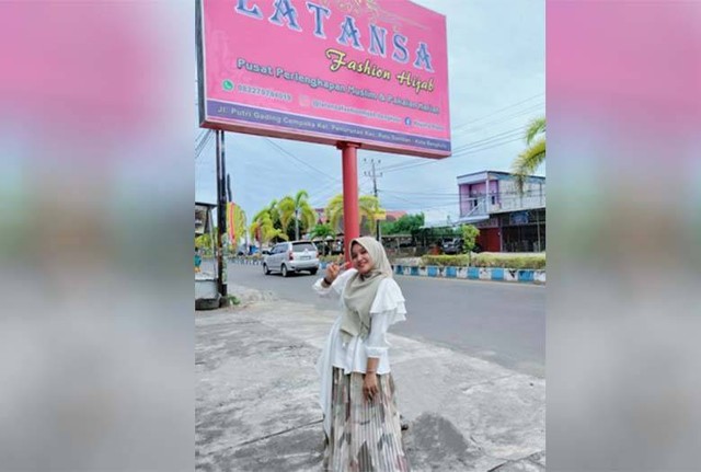 Liana Mayang Sari owner Latansa Hijab. foto/dok pribadi