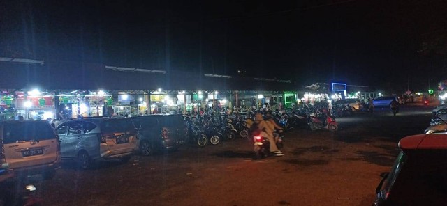 Pusat Kuliner Terminal Mempawah. Foto: M. Zain/Hi!Pontianak