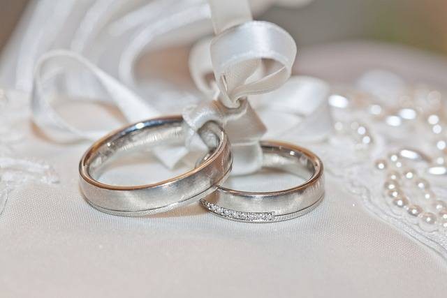 Ilustrasi cincin nikah di jari mana. Foto: Pixabay