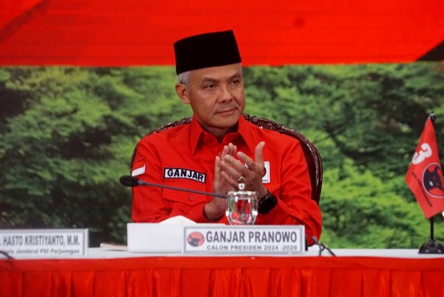 Capres PDIP Ganjar Pranowo di DPP PDIP, Minggu (30/4/2023). Foto: Iqbal Firdaus/kumparan