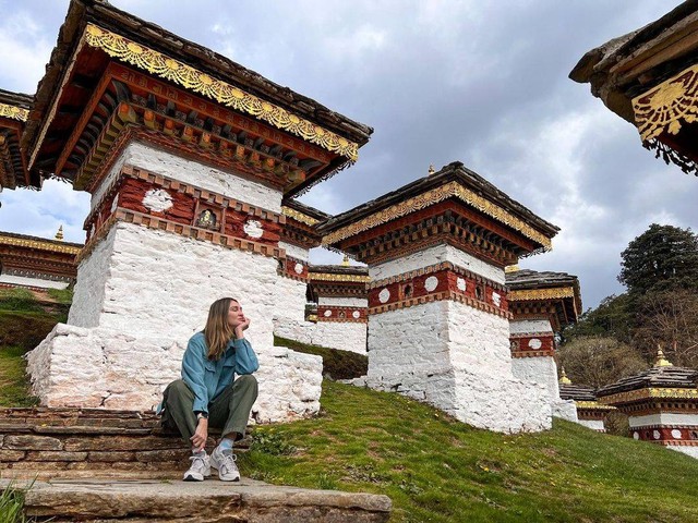Luna Maya berlibur ke Bhutan. Foto: Instagram/@lunamaya