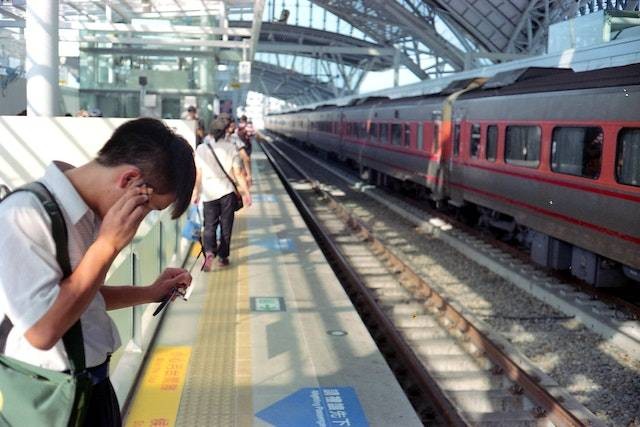 Ilustrasi jadwal KRL Brambanan 2023, sumber foto: Alan Wang/Pexels.com