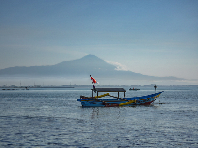 Ilustrasi Pantai Jetis. Sumber: EzraPrasetyaPanca/unsplash.com.