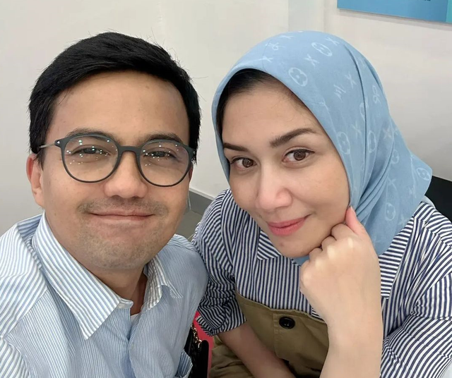 Sahrul Gunawan dan calon istri. Foto: Instagram/sahrulgunawanofficial
