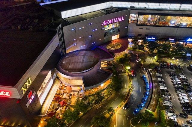 Ilustrasi mall dengan area outdoor di Jakarta Barat, sumber foto: Tom Fisk/Pexels.com